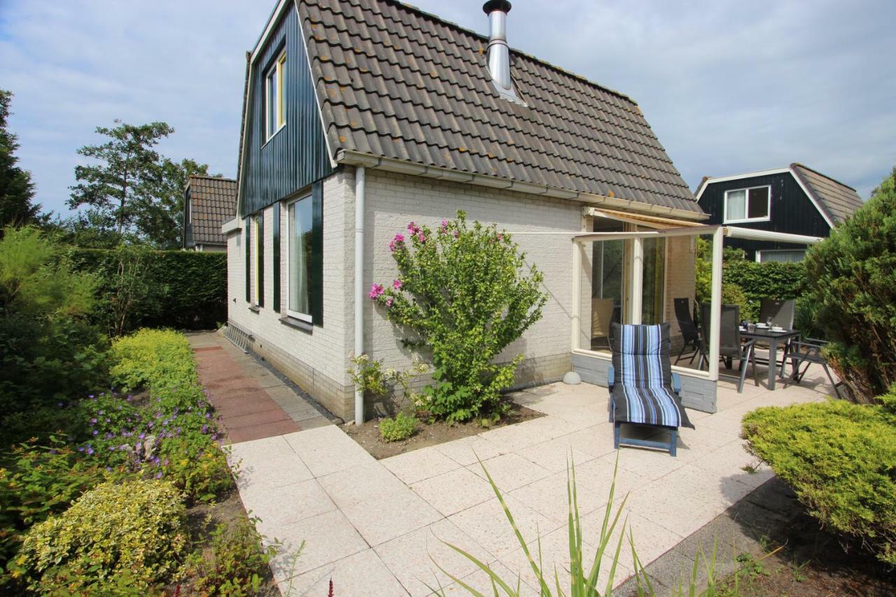 Bungalows - Bungalowpark Mooyeveld - Uniek Gelegen In De Duinen! Egmond Binnen Ruang foto